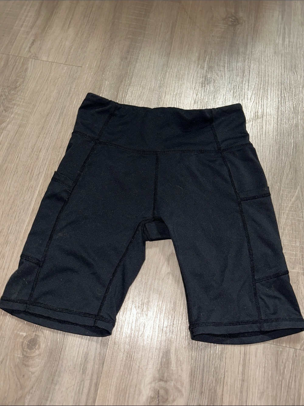High-Rise Black Women's Bike Shorts with Side Pockets